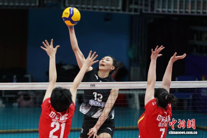 江苏女排3-1击败北京女排，北京队战绩变为3胜
