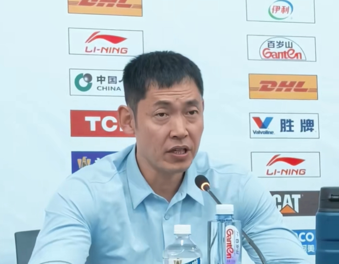 北控男篮102-107负山西 潘江战术失误成关键败因