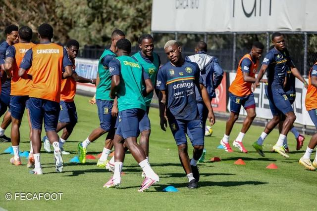 国足迎战喀麦隆，挑战世界劲旅