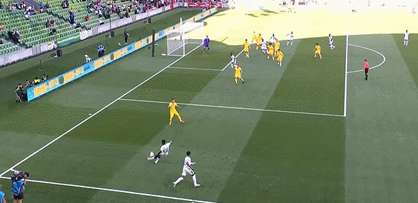 拜合拉木制造红牌国足0比2负喀麦隆