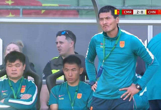 拜合拉木制造红牌国足0比2负喀麦隆