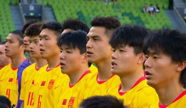 拜合拉木制造红牌国足0比2负喀麦隆