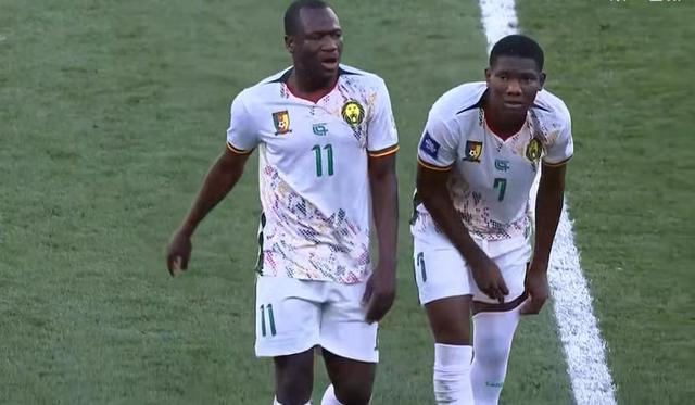 拜合拉木制造红牌国足0比2负喀麦隆