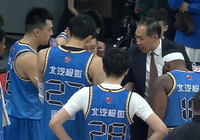 CBA第34轮战火熄灭 四强格局稳固关键战引爆关注