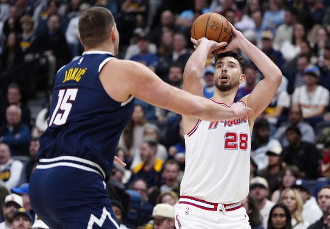 湖人稳居西部第三 掘金火箭争夺附加赛席位